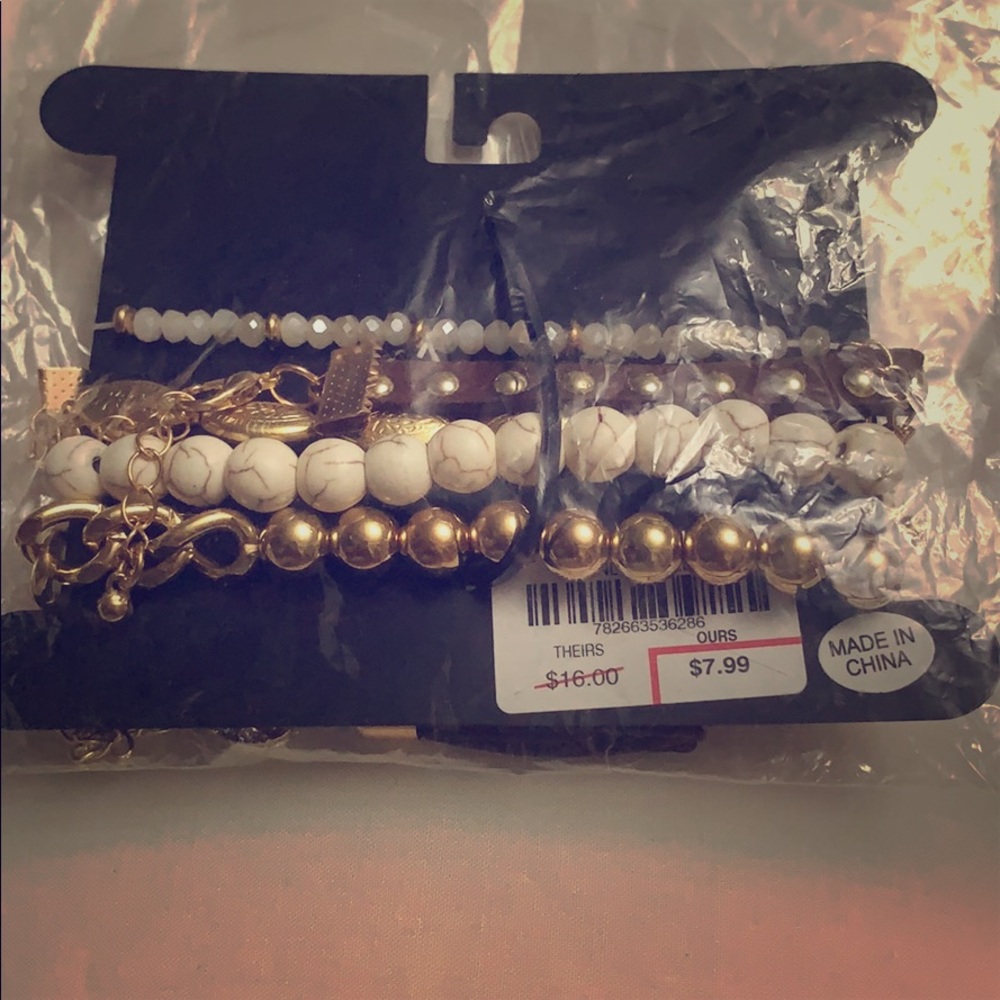 Bracelets 🌟